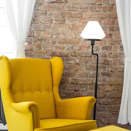 Stylish Studio Apartment In The Heart Of Рига Екстериор снимка