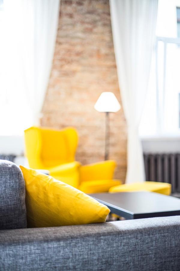 Stylish Studio Apartment In The Heart Of Рига Екстериор снимка